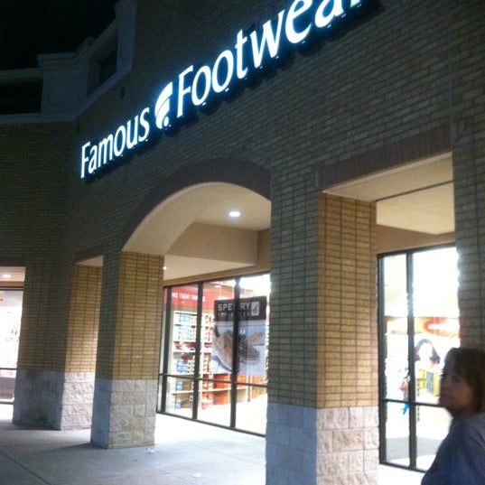 Famous Footwear Now Closed Shoe Store In Dallas