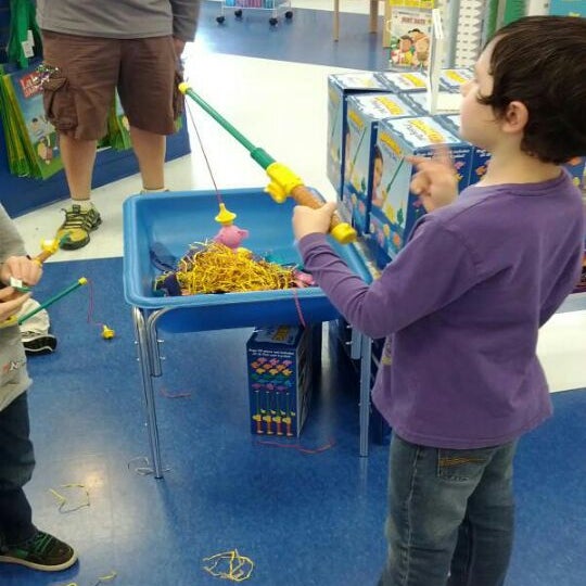 Learn store. Совенок орск. Совенок магазин лотос плаза. Learn store. Игрушки в метрополисе.