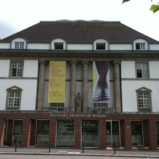 6/21/2012에 Ilaria님이 Deutsches Architekturmuseum (DAM)에서 찍은 사진