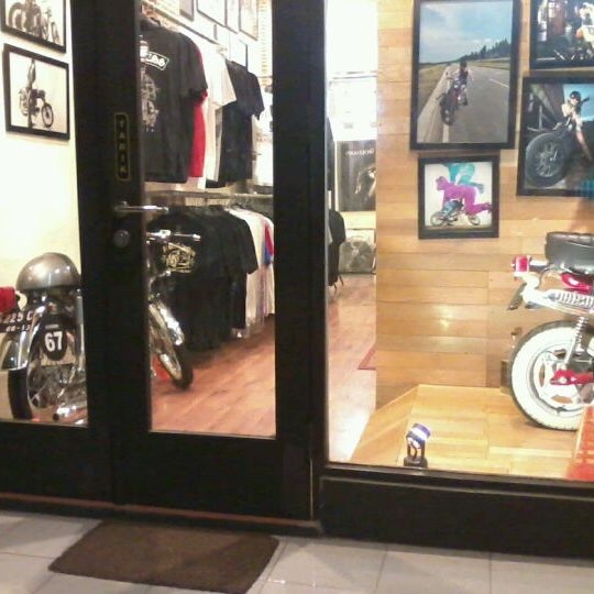 Photos At Lawless Jakarta Jakarta Selatan Jakarta