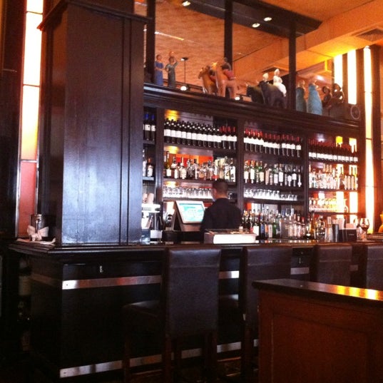 รูปภาพถ่ายที่ Paola&#39;s Restaurant โดย Jack S. เมื่อ 8/6/2012