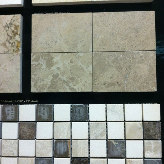 7/11/2012にKelly M.がKnoxville&#39;s Stone Interiorsで撮った写真
