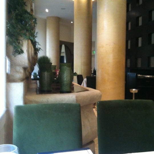5/29/2012 tarihinde Lisette G.ziyaretçi tarafından Lacroix Restaurant at The Rittenhouse'de çekilen fotoğraf