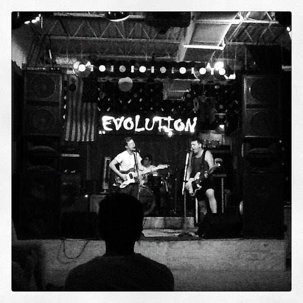 Foto diambil di Evolution oleh Scott N. pada 7/2/2012