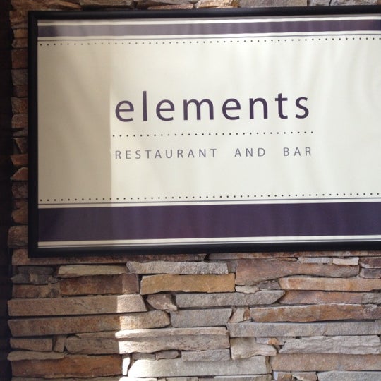 6/8/2012 tarihinde Monte M.ziyaretçi tarafından Elements Restaurant'de çekilen fotoğraf