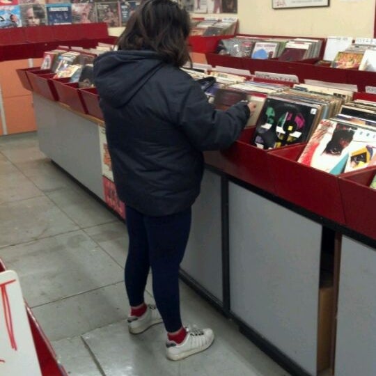 Lovells Records And Tapes Uptown Whittier 11 Tips 