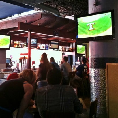 4/6/2012 tarihinde Jordan K.ziyaretçi tarafından BoomerJack&#39;s Grill &amp; Bar'de çekilen fotoğraf