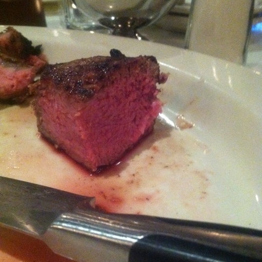Foto diambil di KC Prime Restaurant oleh Stacy Z. pada 2/16/2012