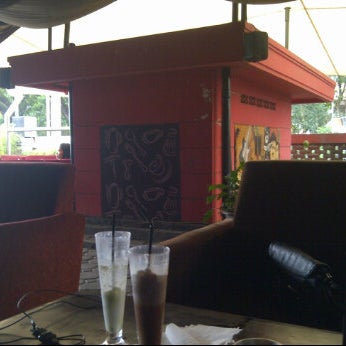 Foto diambil di Kong-Kow  Cafe n Crepes oleh Nurul A. pada 3/10/2012