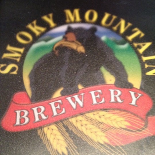 Photo taken at Smoky Mountain Brewery by Michelle D. on 5/11/2012