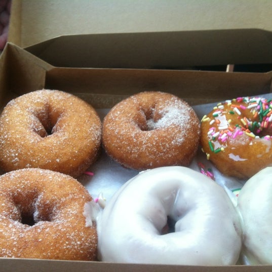 7/8/2012にJessicaがDuck Donutsで撮った写真