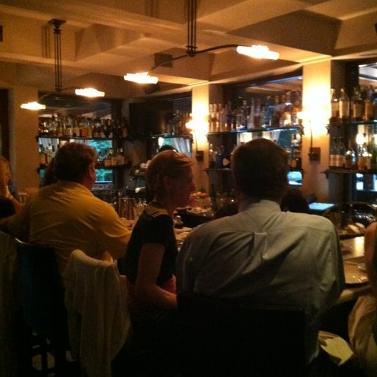 Foto tomada en Savona Restaurant  por David N. el 6/22/2012