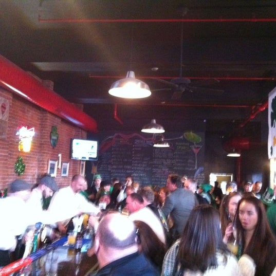 3/3/2012에 Justin M.님이 Burger Mondays Bar &amp; Grille에서 찍은 사진