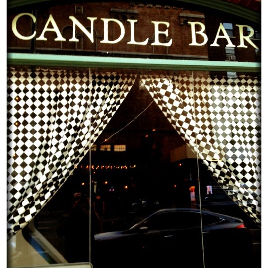 Das Foto wurde bei Candle Bar von Carlo G. am 7/17/2012 aufgenommen