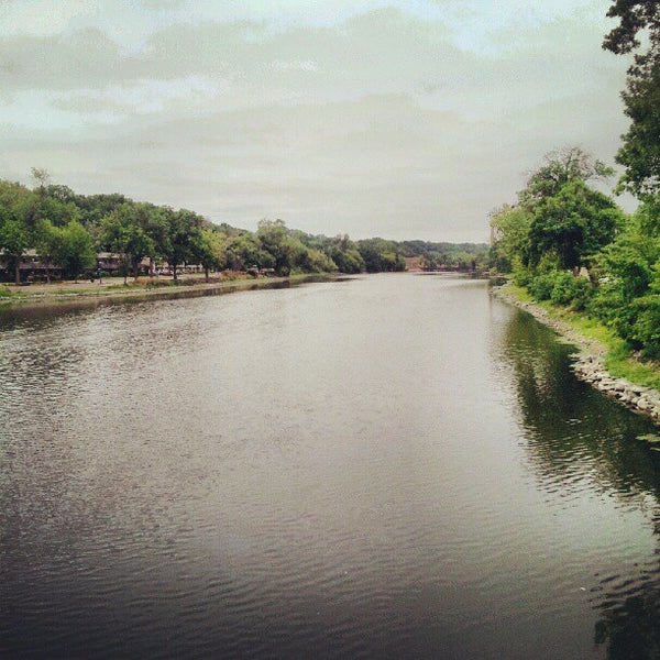 West Dundee River Walk Dundee Township, IL