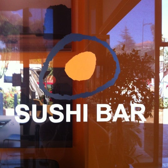 4/17/2012 tarihinde Laura O.ziyaretçi tarafından Sensations Sushi Marbella'de çekilen fotoğraf