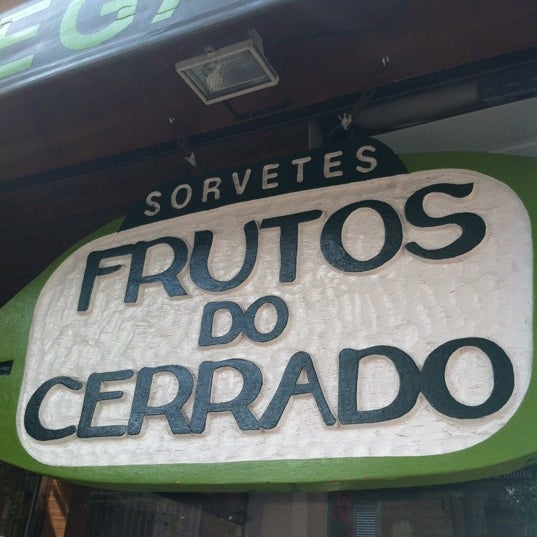 Photo taken at Frutos do Brasil by Flávia P. on 4/13/2012