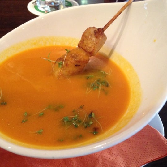 Karotten-Ingwer-Suppe mit Hühnerspieß!!!