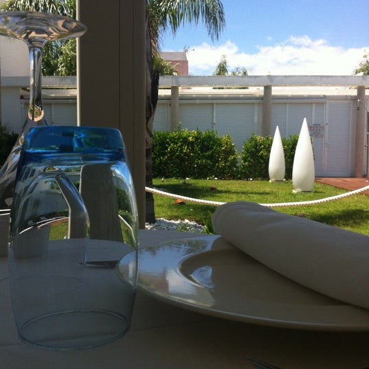 Foto tirada no(a) Hotel Restaurant l&#39;Algadir del Delta por Cynthia D. em 6/10/2012