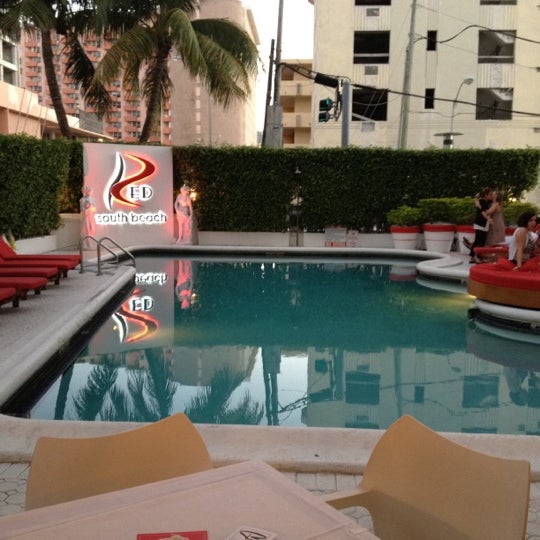 Foto tirada no(a) RED South Beach Hotel por Ed G. em 3/1/2012