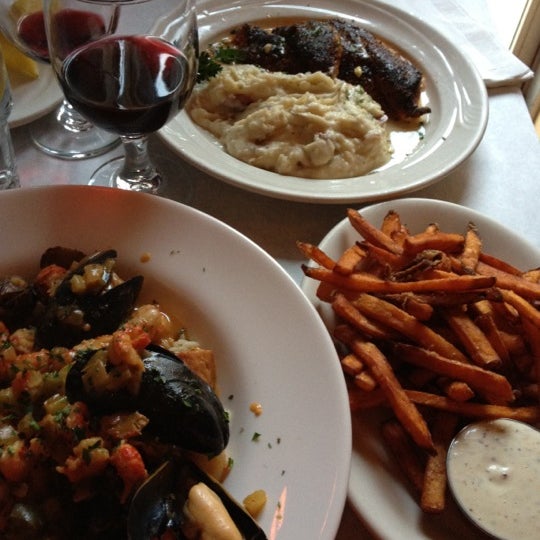 Blue Point Grill 1537 ziyaretçidan 48 tavsiye