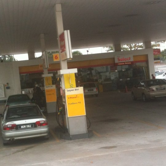 7/11/2012 tarihinde Hairu D.ziyaretçi tarafından Shell'de çekilen fotoğraf