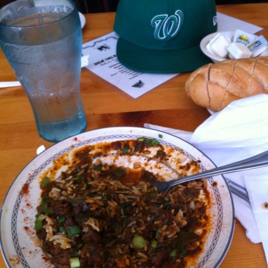Foto tomada en New Orleans Cajun Cuisine  por Elove T. el 5/6/2012