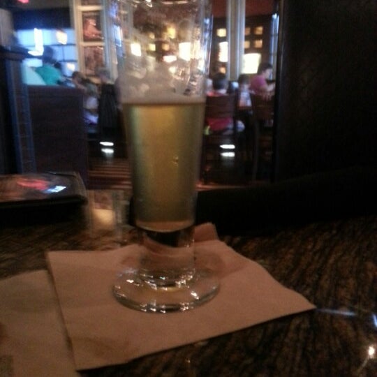 Photo taken at BJ&#39;s Restaurant &amp; Brewhouse by Desi B. on 7/30/2012