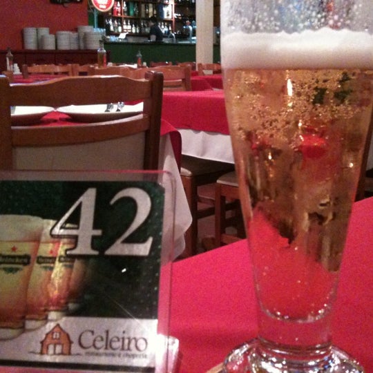 Foto diambil di Celeiro Restaurante, Choperia &amp; Pizzaria oleh Ricardo M. pada 5/7/2012