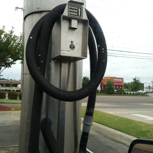 Boomerang Carwash Automotive Repair Shop in Memphis