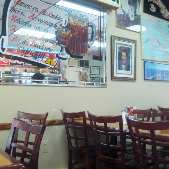 7/4/2012 tarihinde Alexis V.ziyaretçi tarafından El Artesano Restaurant'de çekilen fotoğraf