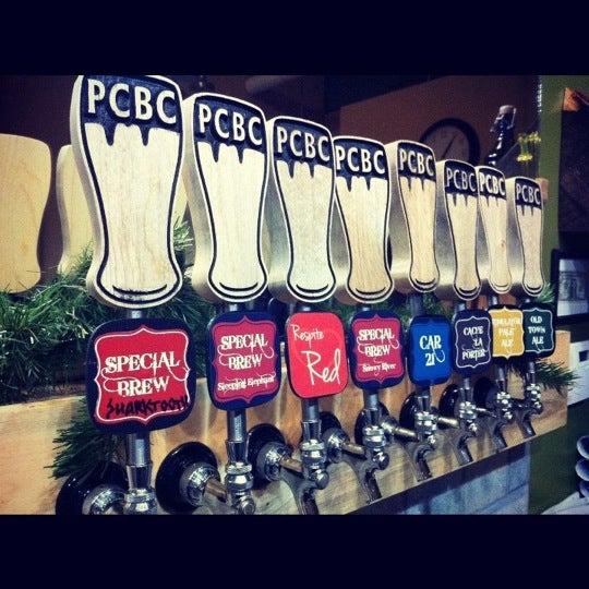 Photo taken at Pateros Creek Brewing by Colorado Card on 8/12/2012