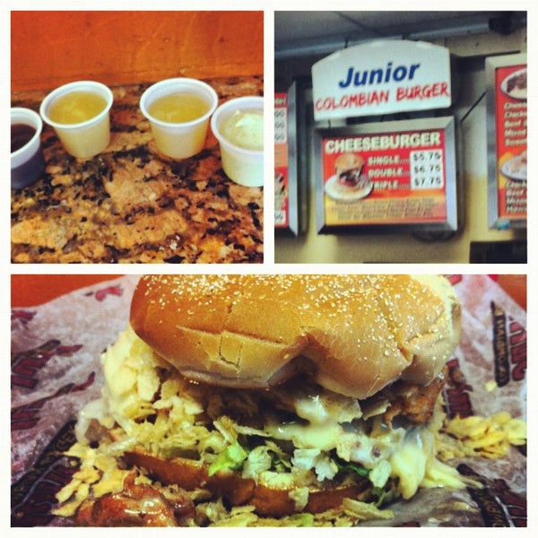 รูปภาพถ่ายที่ Junior Colombian Burger - South Kirkman Road โดย Thomas B. เมื่อ 9/8/2012
