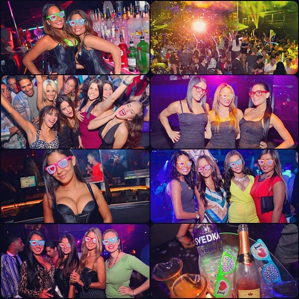 รูปภาพถ่ายที่ Cameo Nightclub โดย Alex R. เมื่อ 8/18/2012