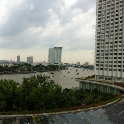 Photo taken at Shangri-La Hotel, Bangkok by Puntha R. on 8/4/2012