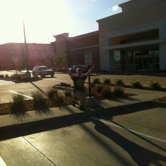 Kohl's 6515 Mills Civic Pkwy