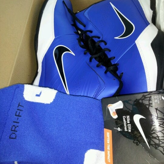 Nike Factory Store - 1116 visitors