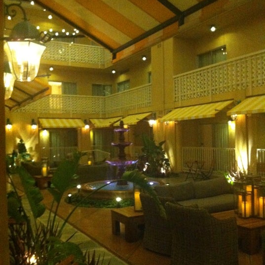 5/12/2012にJen G.がHollywood Hotel ®で撮った写真