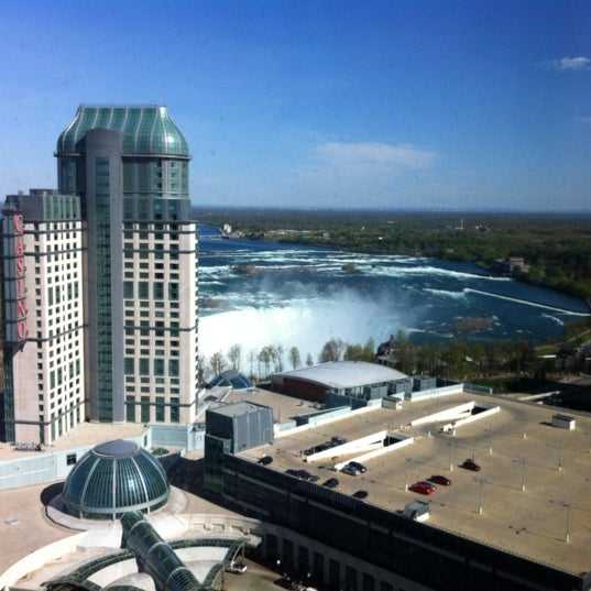 Hilton Niagara Falls/Fallsview Hotel & Suites - 75 tips