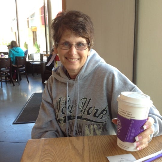 Photo taken at The Coffee Bean &amp; Tea Leaf by Pat F. on 3/18/2012