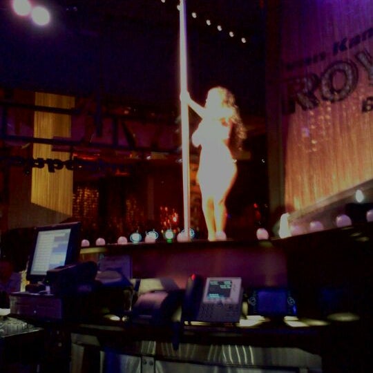 Das Foto wurde bei Ivan Kane&#39;s Royal Jelly Burlesque Nightclub von Joe L. am 7/4/2012 aufgenommen