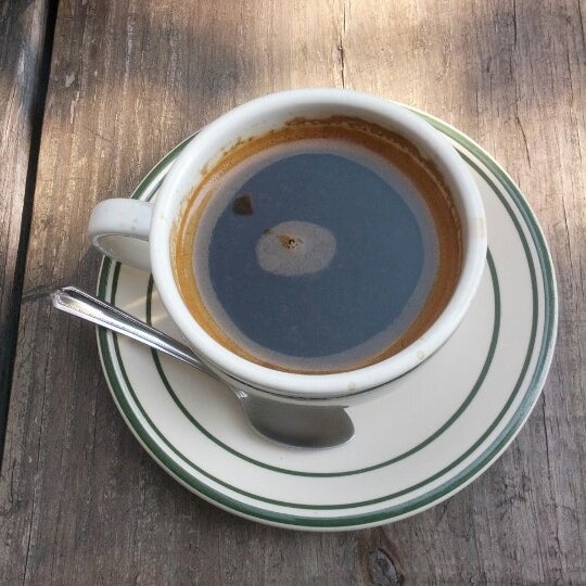 Foto tirada no(a) Crop to Cup Coffee por Kathryn C. em 7/8/2012