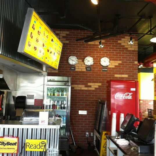 Das Foto wurde bei The Kebab Shop von Alan H. am 6/9/2012 aufgenommen
