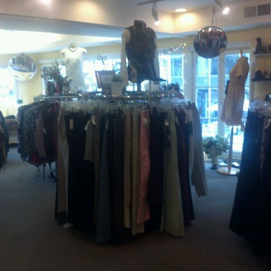 Photo taken at Secondi Consignment by Leah Denise W. on 3/15/2012