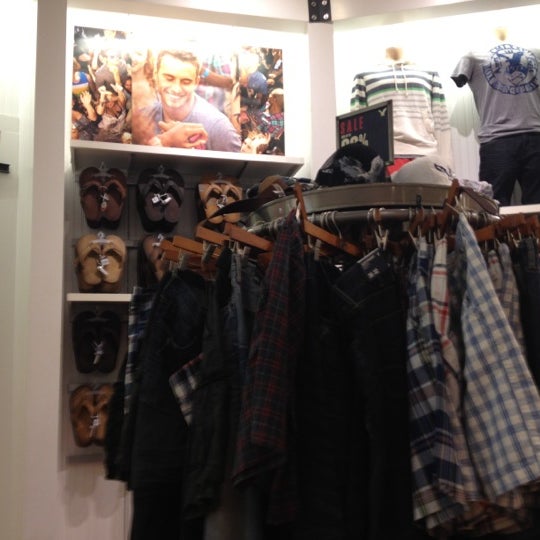 6/10/2012 tarihinde Danny P.ziyaretçi tarafından Richland Mall'de çekilen fotoğraf