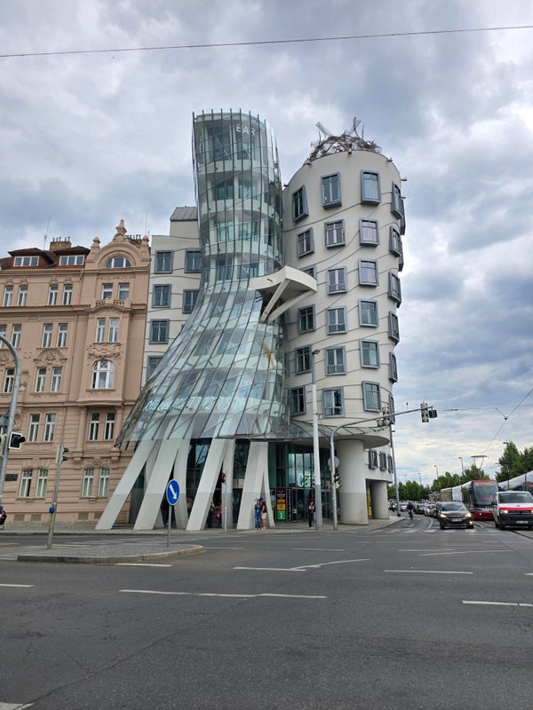 Dancing House (Tančící dům)