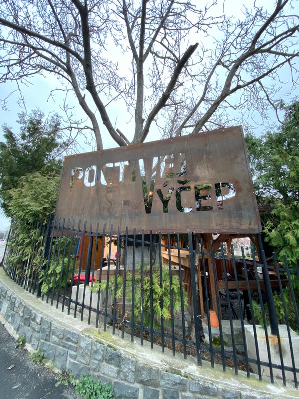 Poctivej výčep