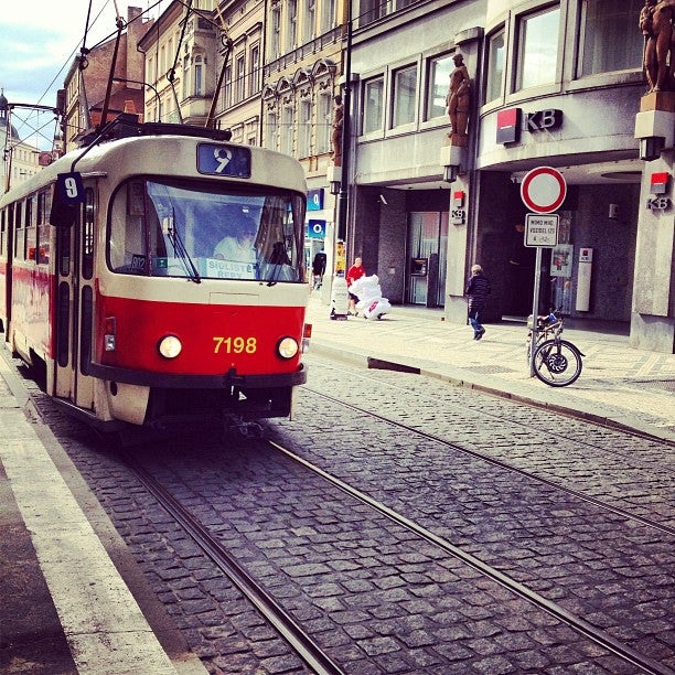 tram-station