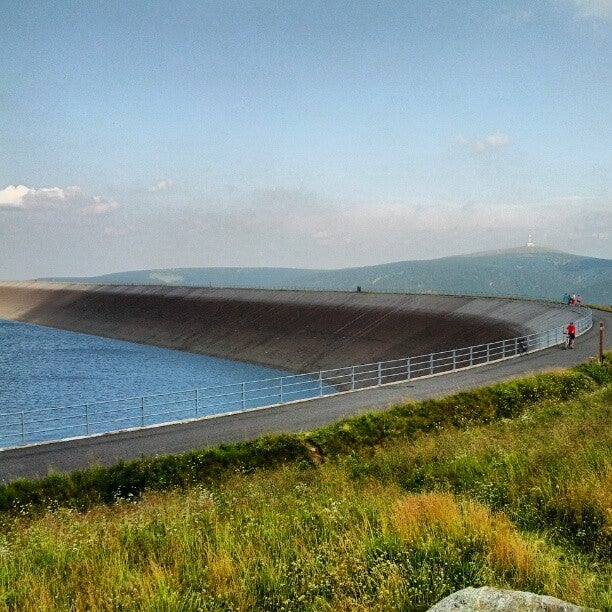 reservoir