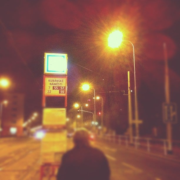tram-station